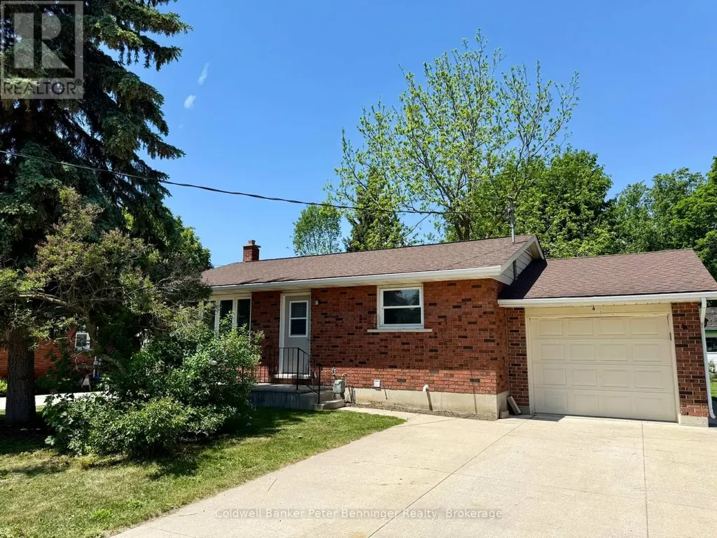 4 Huron Street Brockton ON N0G 2V0