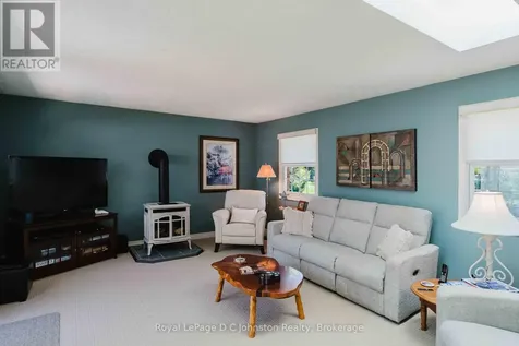 86 Breadalbane Street South Saugeen Shores ON N0H 2L0