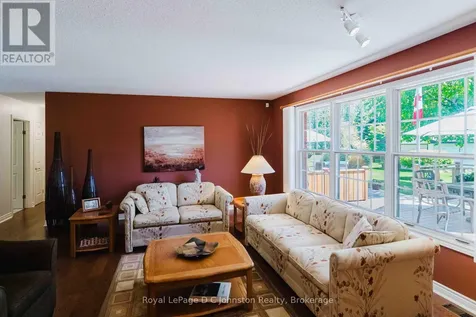 86 Breadalbane Street South Saugeen Shores ON N0H 2L0