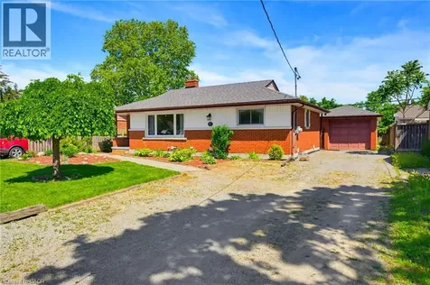 17 Broadmore Avenue St. Catharines ON L2M 6A4
