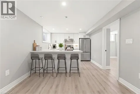 17 Broadmore Avenue St. Catharines ON L2M 6A4