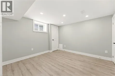 17 Broadmore Avenue St. Catharines ON L2M 6A4