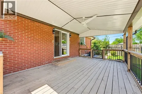 17 Broadmore Avenue St. Catharines ON L2M 6A4