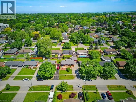 17 Broadmore Avenue St. Catharines ON L2M 6A4