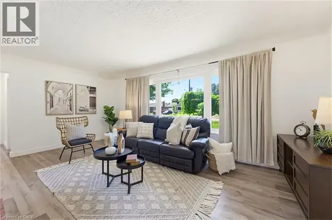 17 Broadmore Avenue St. Catharines ON L2M 6A4