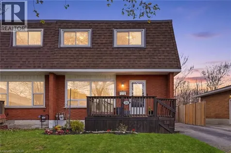 282 Roach Avenue Welland ON L3C 2W4