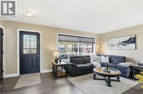 282 Roach Avenue Welland ON L3C 2W4