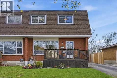 282 Roach Avenue Welland ON L3C 2W4