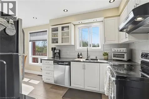 282 Roach Avenue Welland ON L3C 2W4