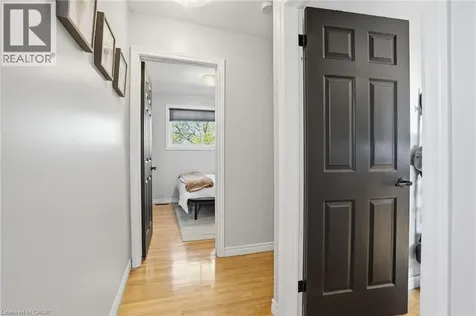 282 Roach Avenue Welland ON L3C 2W4