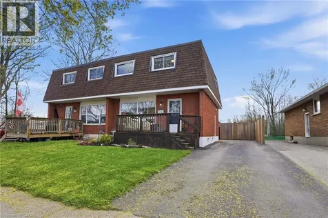 282 Roach Avenue Welland ON L3C 2W4