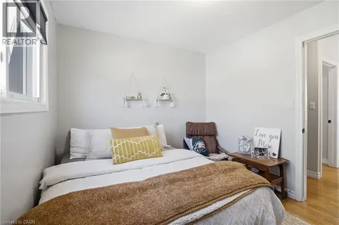 282 Roach Avenue Welland ON L3C 2W4