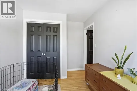 282 Roach Avenue Welland ON L3C 2W4