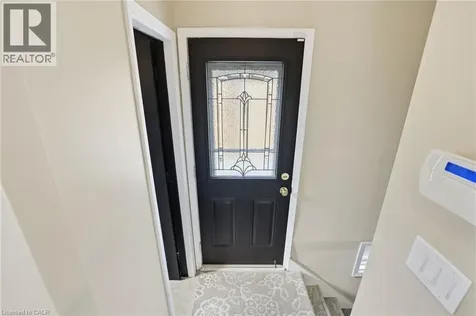 282 Roach Avenue Welland ON L3C 2W4