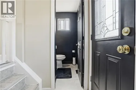282 Roach Avenue Welland ON L3C 2W4