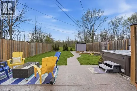 282 Roach Avenue Welland ON L3C 2W4
