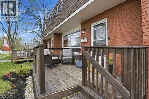 282 Roach Avenue Welland ON L3C 2W4