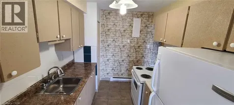 105 Conroy Crescent Guelph ON N1G 2V5