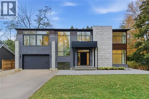 135 Secord Lane Burlington ON L7L 2H6