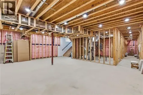 135 Secord Lane Burlington ON L7L 2H6
