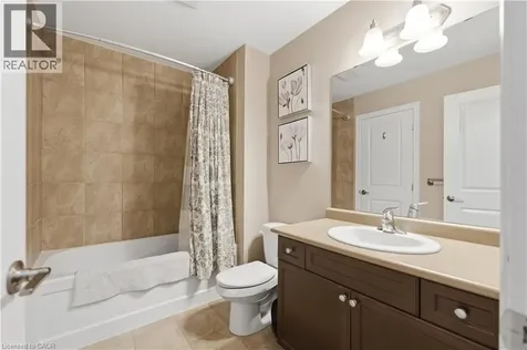 6 Chestnut Drive Grimsby ON L3M 0C4