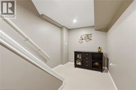 6 Chestnut Drive Grimsby ON L3M 0C4