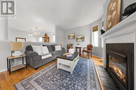 234 Deercroft Avenue Ottawa ON K2J 5K1