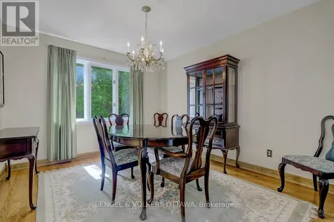 210 Cypress Court Ottawa ON K2H 8Z8