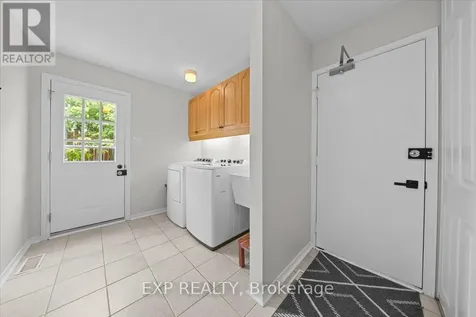 85 Teevens Drive Ottawa ON K2J 2E3