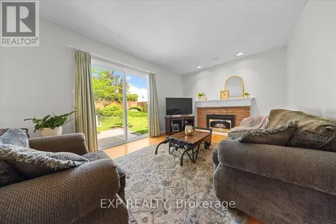 85 Teevens Drive Ottawa ON K2J 2E3