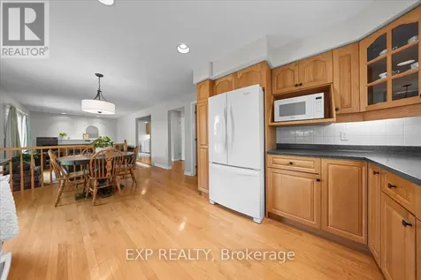 85 Teevens Drive Ottawa ON K2J 2E3