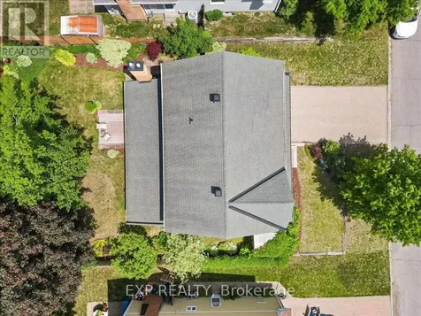 85 Teevens Drive Ottawa ON K2J 2E3
