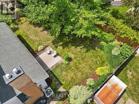 85 Teevens Drive Ottawa ON K2J 2E3