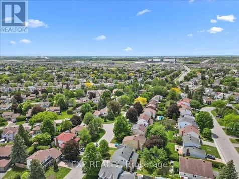 85 Teevens Drive Ottawa ON K2J 2E3