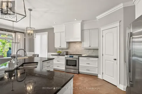 414 Landswood Way Ottawa ON K2S 0A3