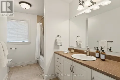 414 Landswood Way Ottawa ON K2S 0A3
