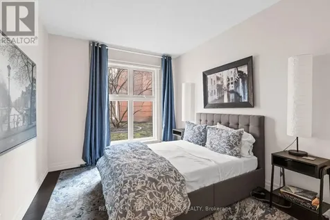 21 Durham Private Ottawa ON K1M 2G1