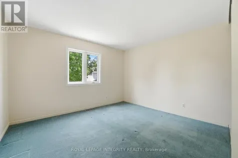 50 Bramble Wood Crescent Ottawa ON K2M 2H4