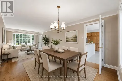 50 Bramble Wood Crescent Ottawa ON K2M 2H4