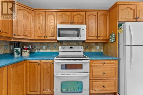 184 Old Pakenham Road Ottawa ON K0A 1X0