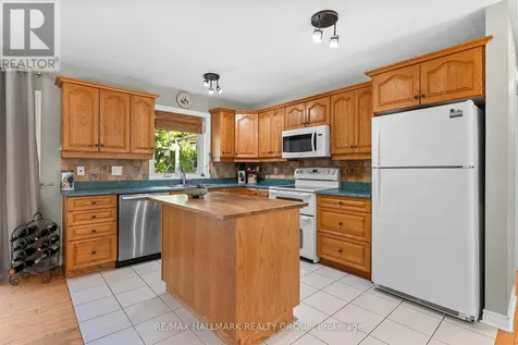 184 Old Pakenham Road Ottawa ON K0A 1X0