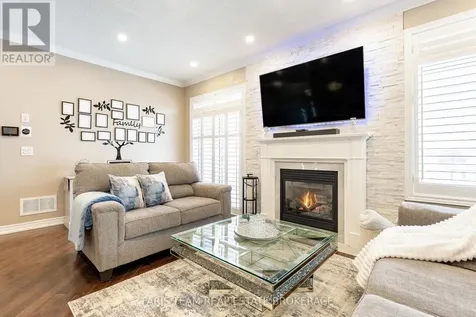 9 Broadpoint Street Wasaga Beach ON L9Z 3B8