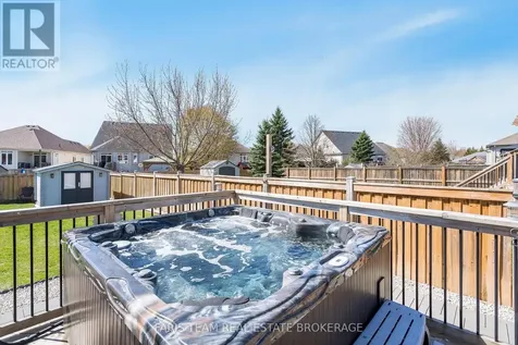 9 Broadpoint Street Wasaga Beach ON L9Z 3B8