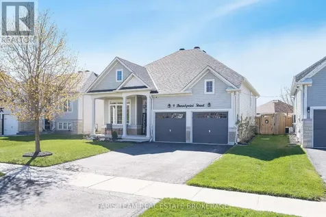 9 Broadpoint Street Wasaga Beach ON L9Z 3B8