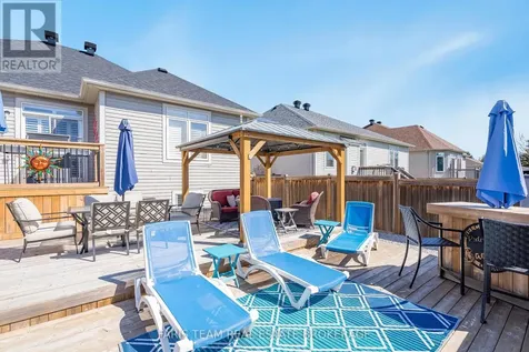 9 Broadpoint Street Wasaga Beach ON L9Z 3B8