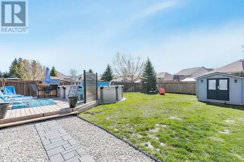 9 Broadpoint Street Wasaga Beach ON L9Z 3B8