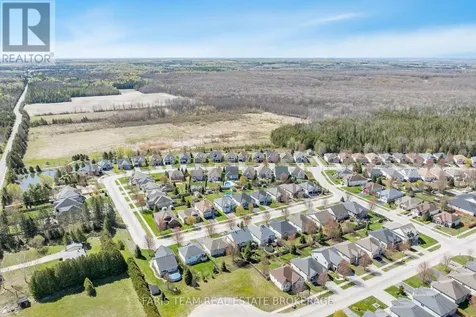 9 Broadpoint Street Wasaga Beach ON L9Z 3B8