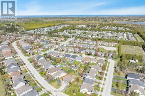 9 Broadpoint Street Wasaga Beach ON L9Z 3B8