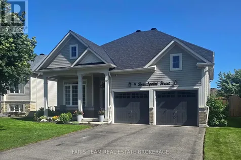 9 Broadpoint Street Wasaga Beach ON L9Z 3B8