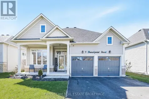 9 Broadpoint Street Wasaga Beach ON L9Z 3B8